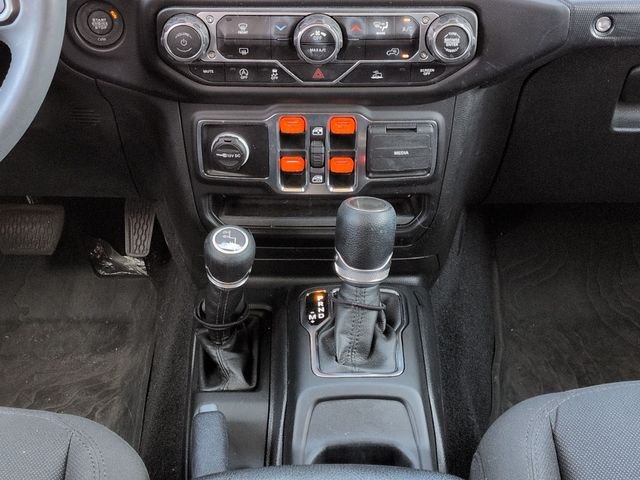 Used 2023 Black Jeep Sport S image 19