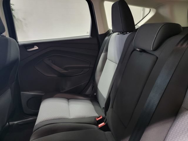 Used 2018 Red Ford SE image 13