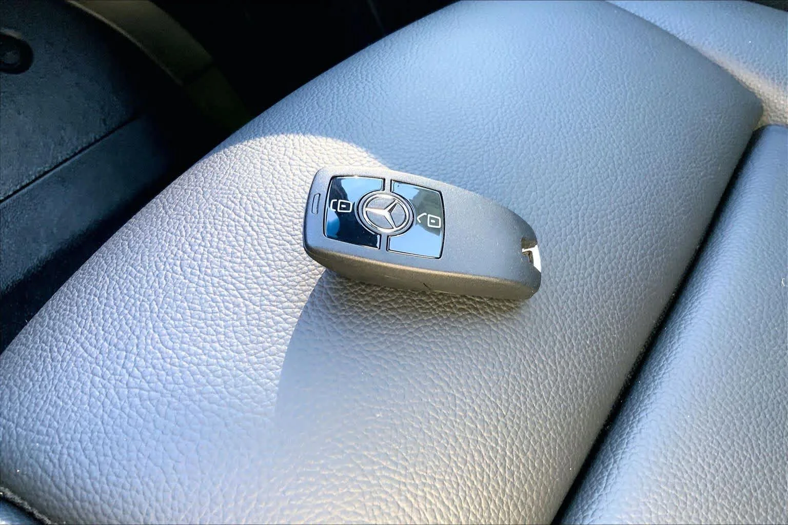 Used 2024 Tenorite Grey Metallic Mercedes-Benz  image 16