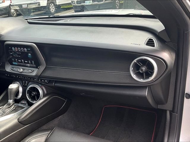 Used 2018 Silver Chevrolet SS image 17
