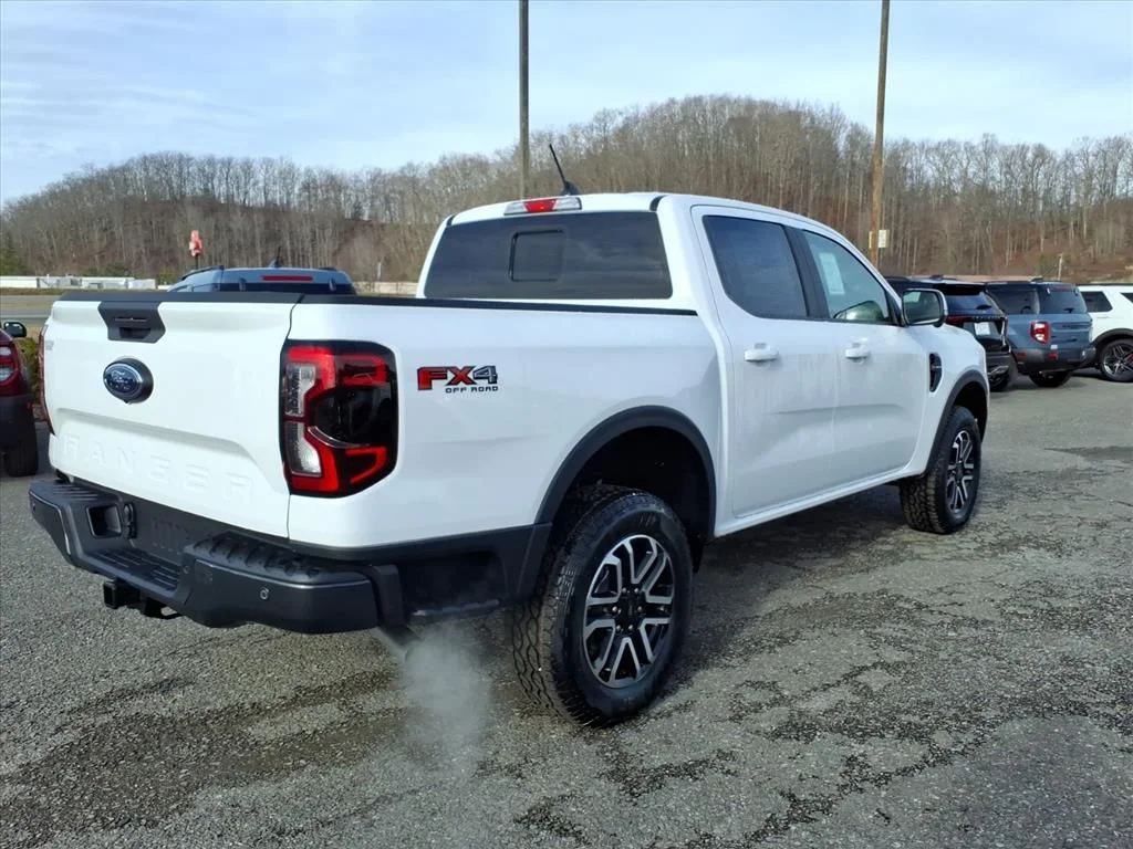 New 2025 Oxford White Ford LARIAT® image 5