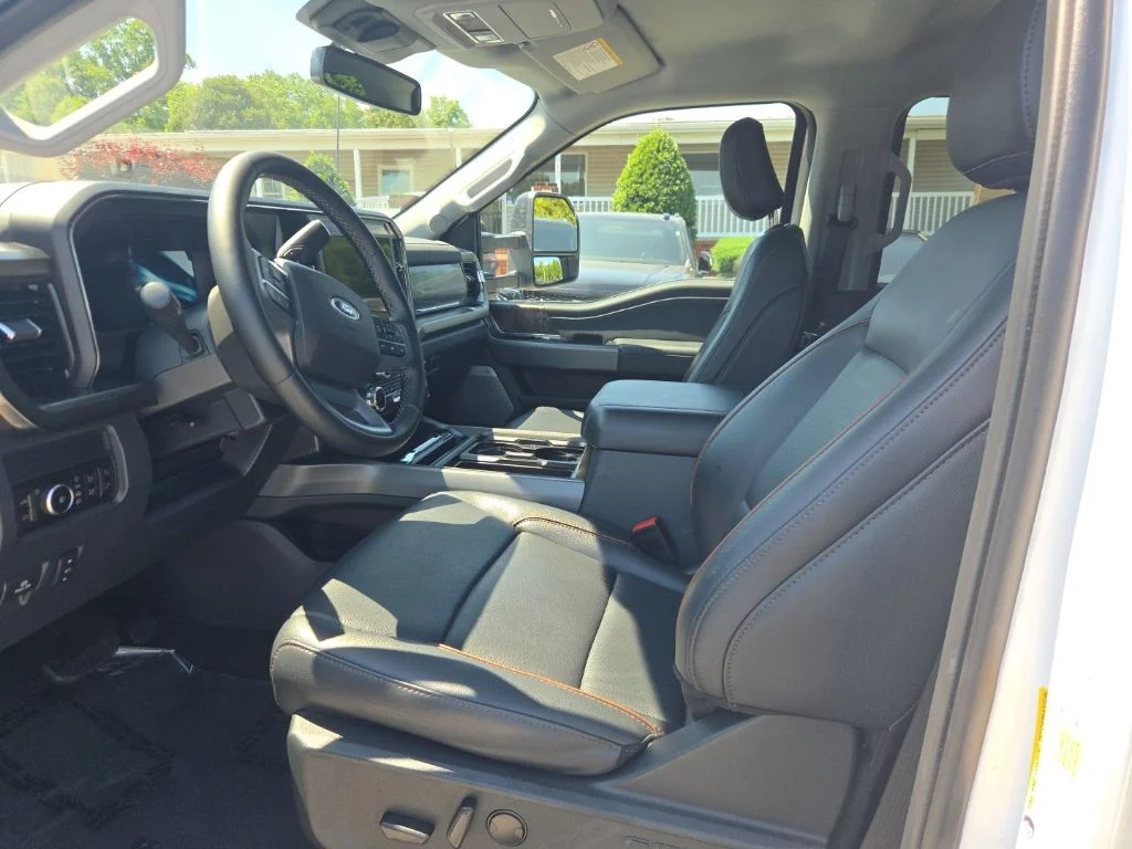 Used 2026 White Ford Lariat image 3