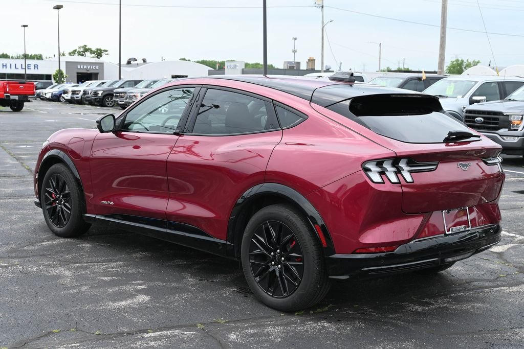 Used 2025 Magenta Ford Premium image 11