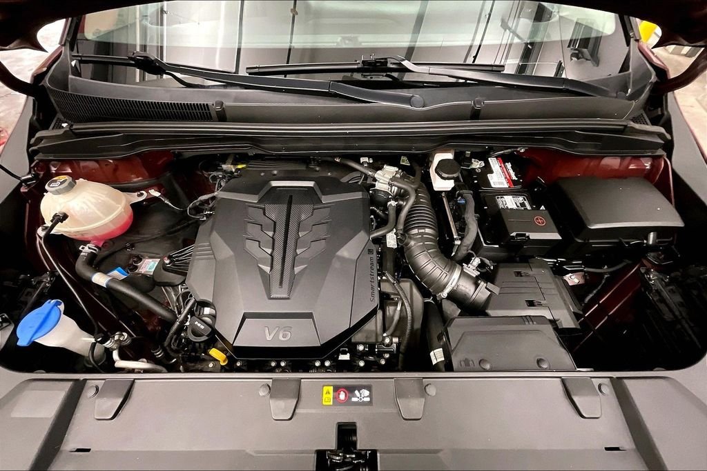 Used 2022 Red Kia LXS image 14