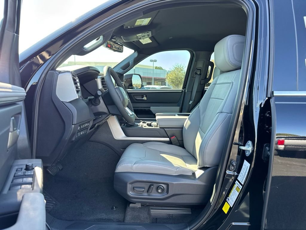 2026 Toyota Tundra Limited - Photo 14