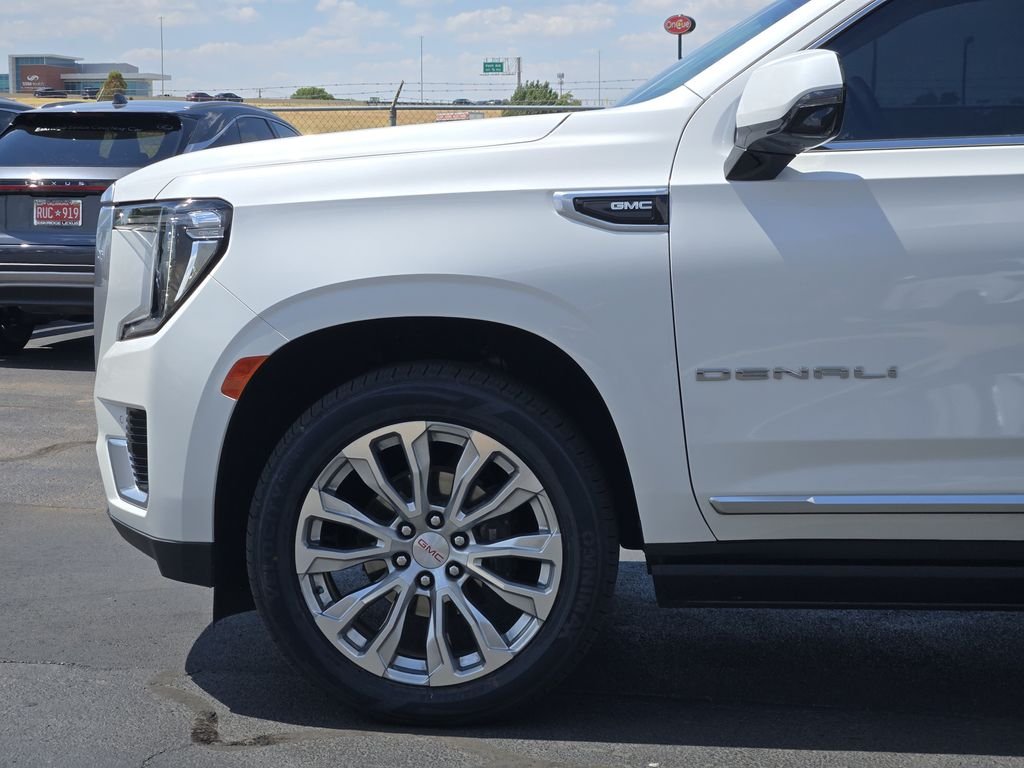 Used 2024 White GMC Denali image 8