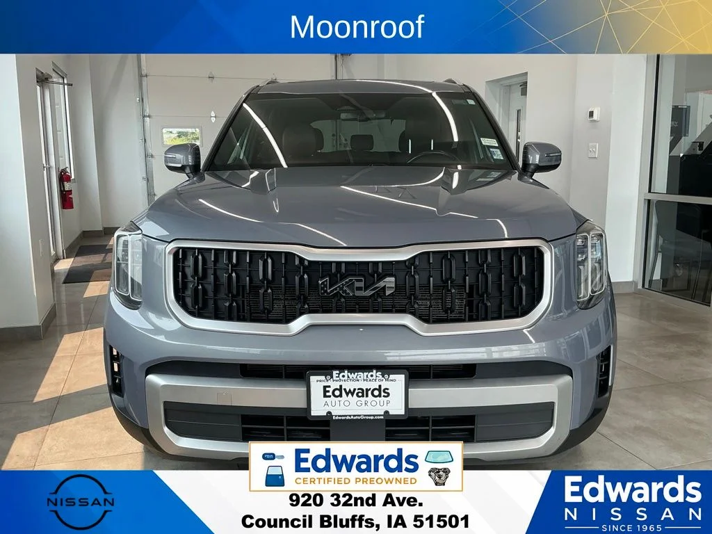 Used 2023 Silver Kia EX image 3