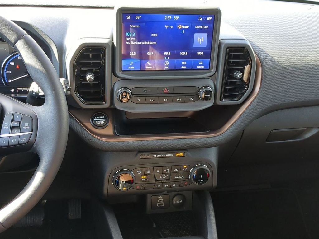 Used 2024 Azure Gray Metallic Tri-Coat Ford Outer Banks image 18