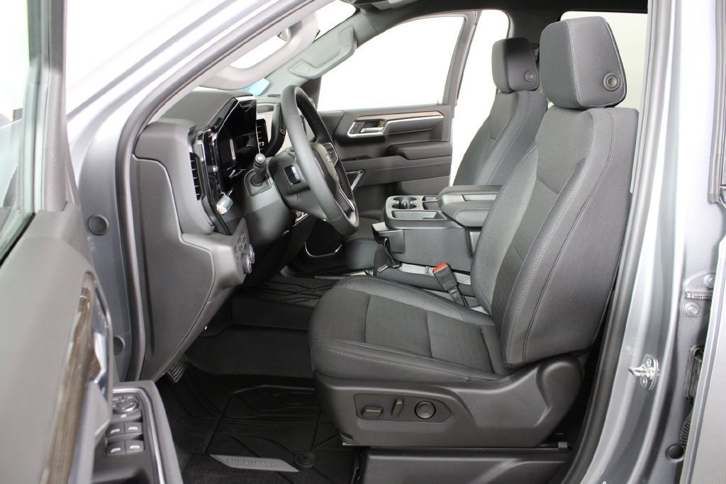 New 2026 Sterling Gray Metallic Chevrolet RST image 22