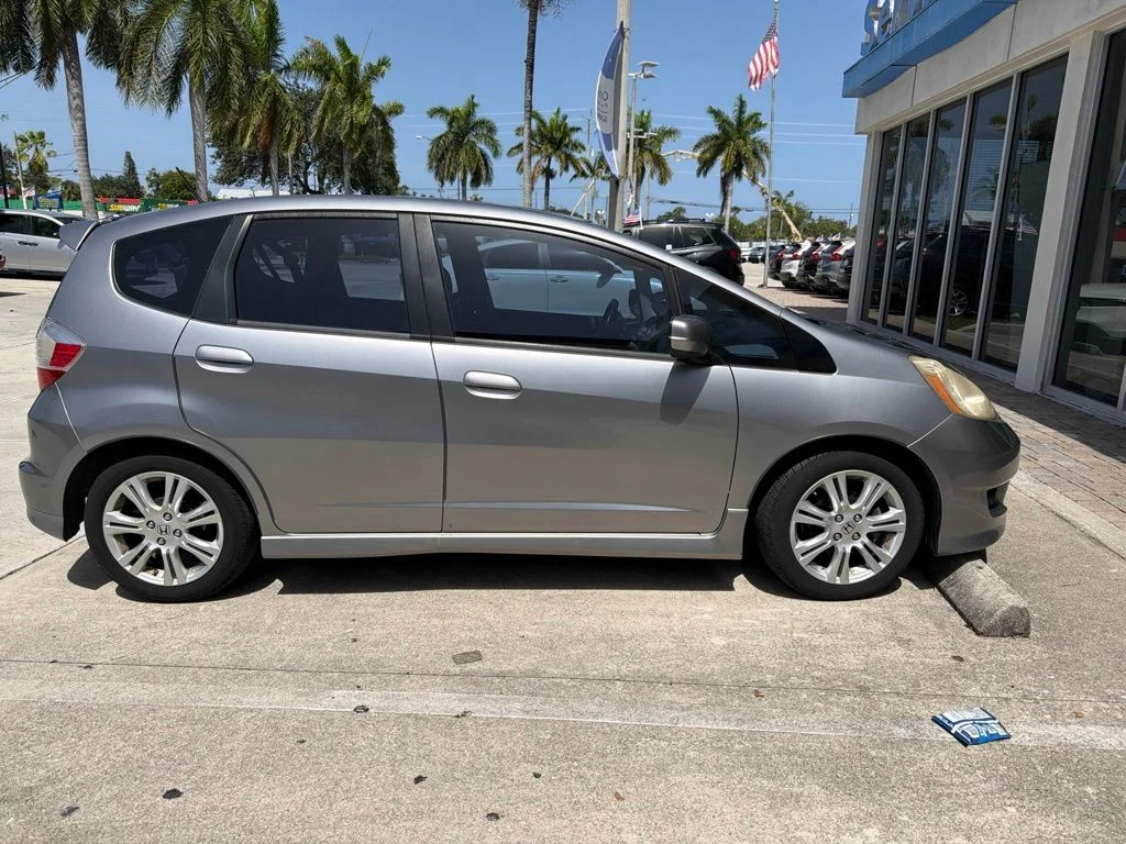 Used 2010 Storm Silver Metallic Honda Sport image 2