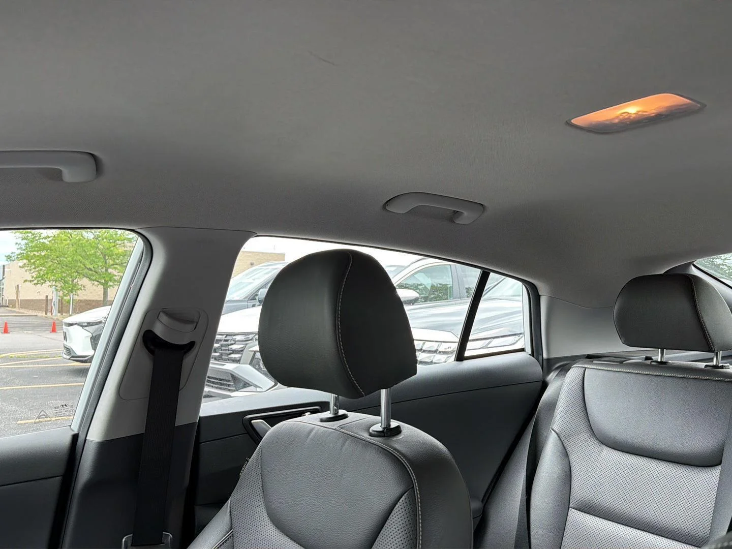 Used 2019 Wh Hyundai  image 5
