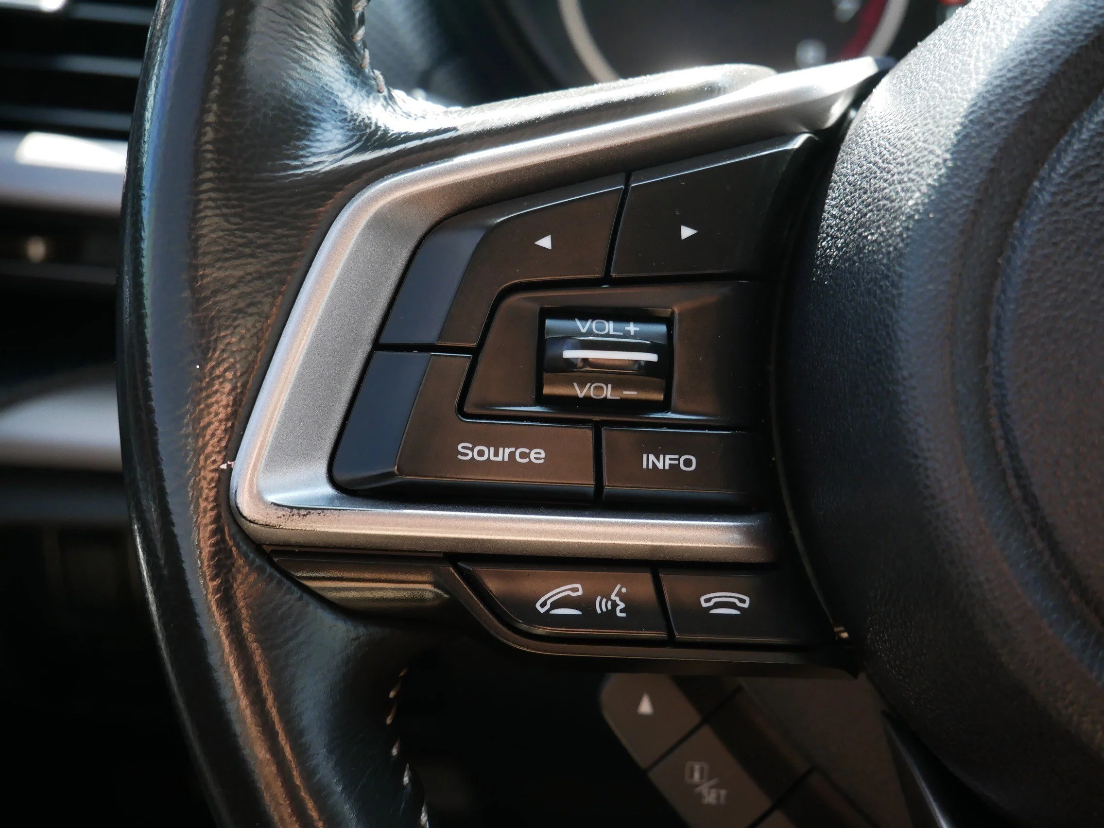 Used 2024 Ice Silver Metallic Subaru Premium image 28