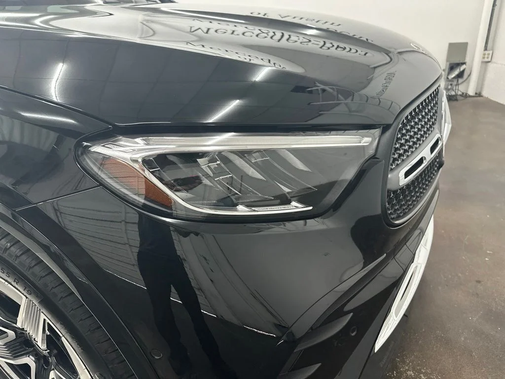 New 2026 Black Mercedes-Benz GLC 300 image 10