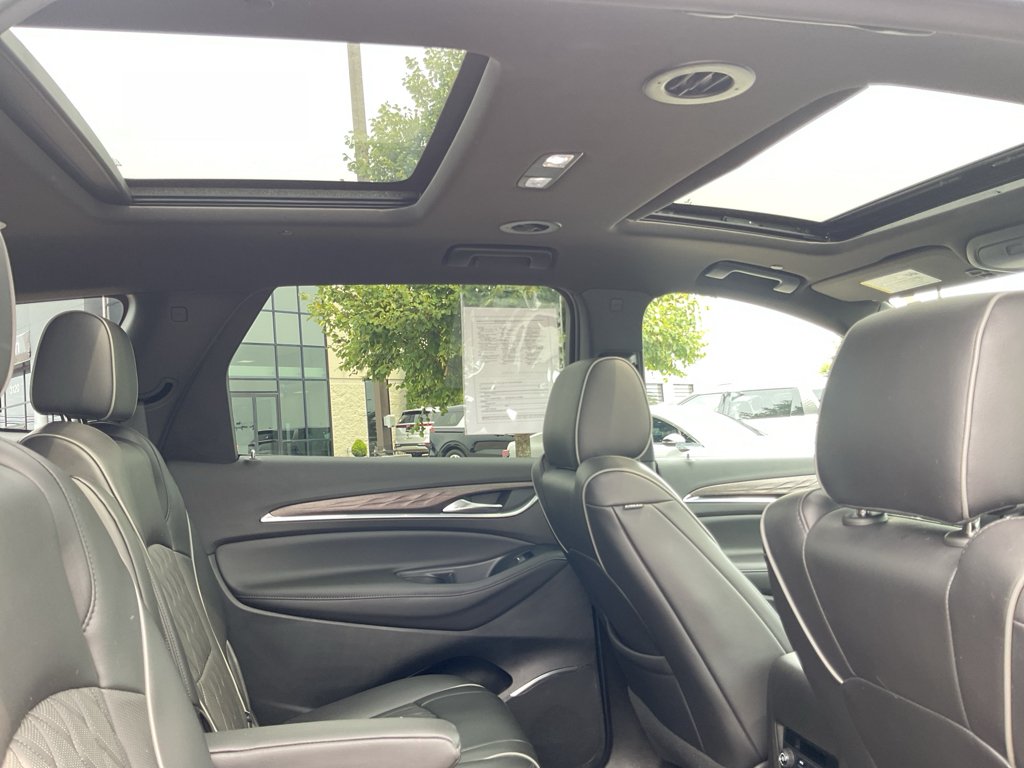Used 2022 Ebony Twilight Metallic Buick Avenir image 15