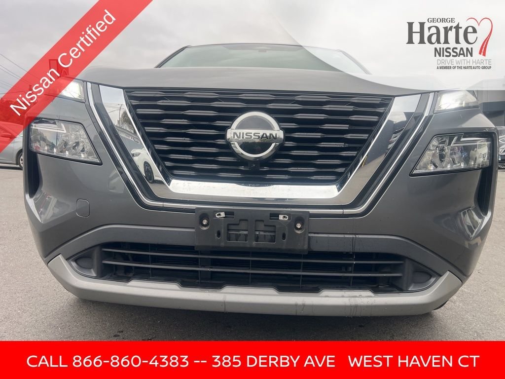 2021 Nissan Rogue SV photo 2