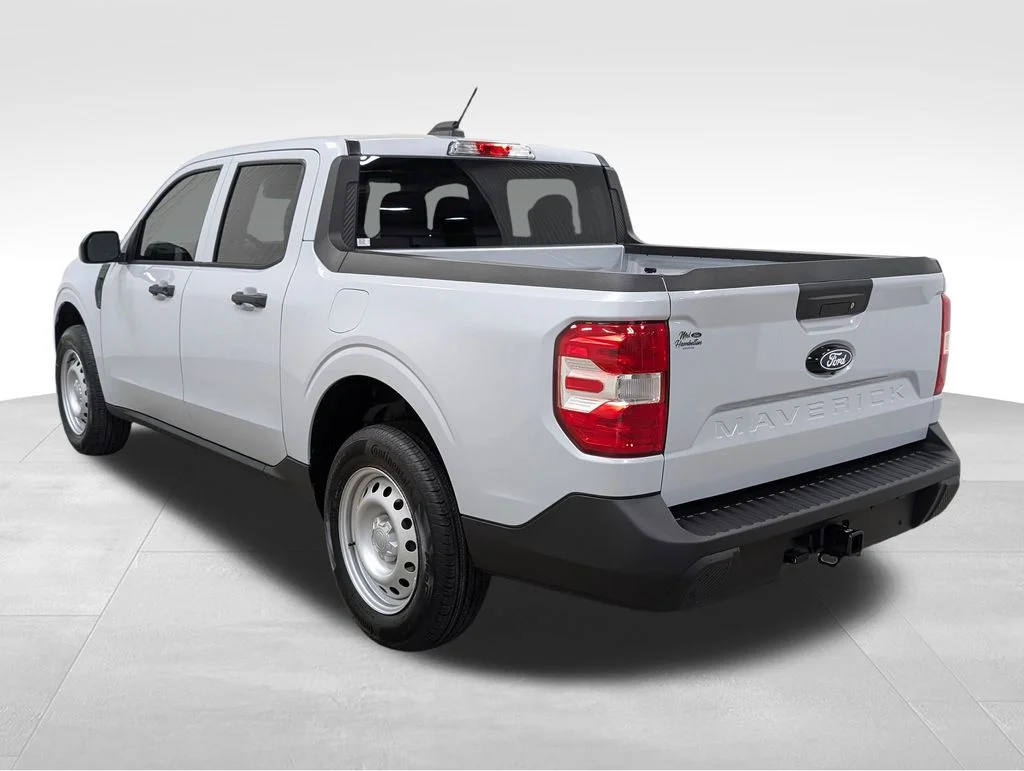 New 2026 Space White Metallic Ford XL image 18