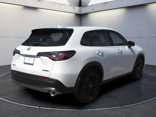 Certified Used 2027 Platinum White Pearl Honda Sport AWD image 5
