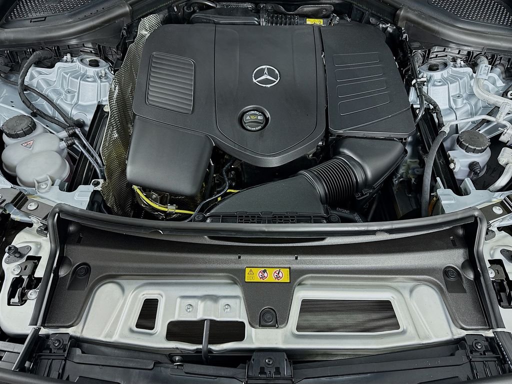 2025 Mercedes-Benz GLC Base - Photo 32