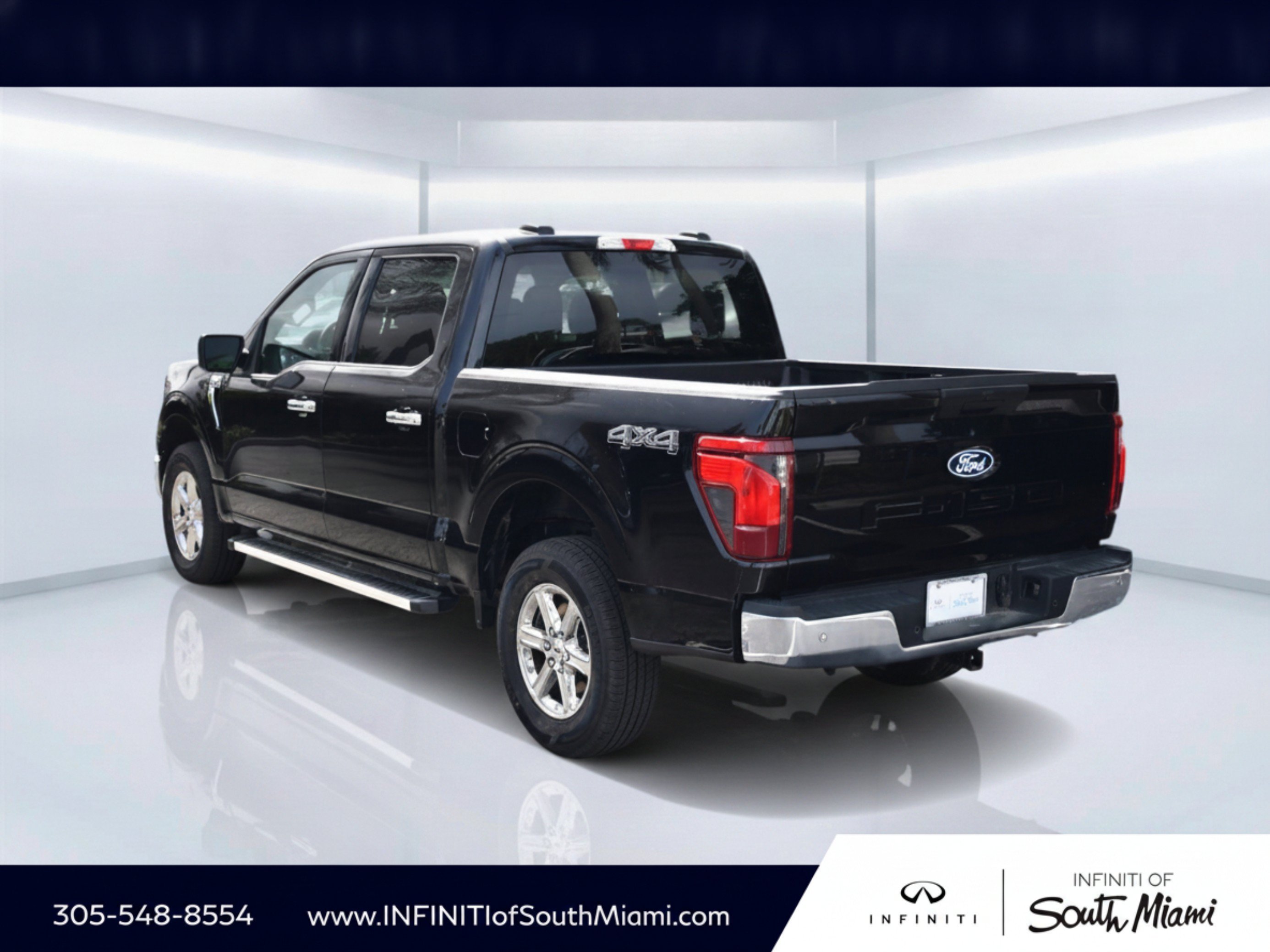 Used 2025 Black Metallic Ford XLT image 6