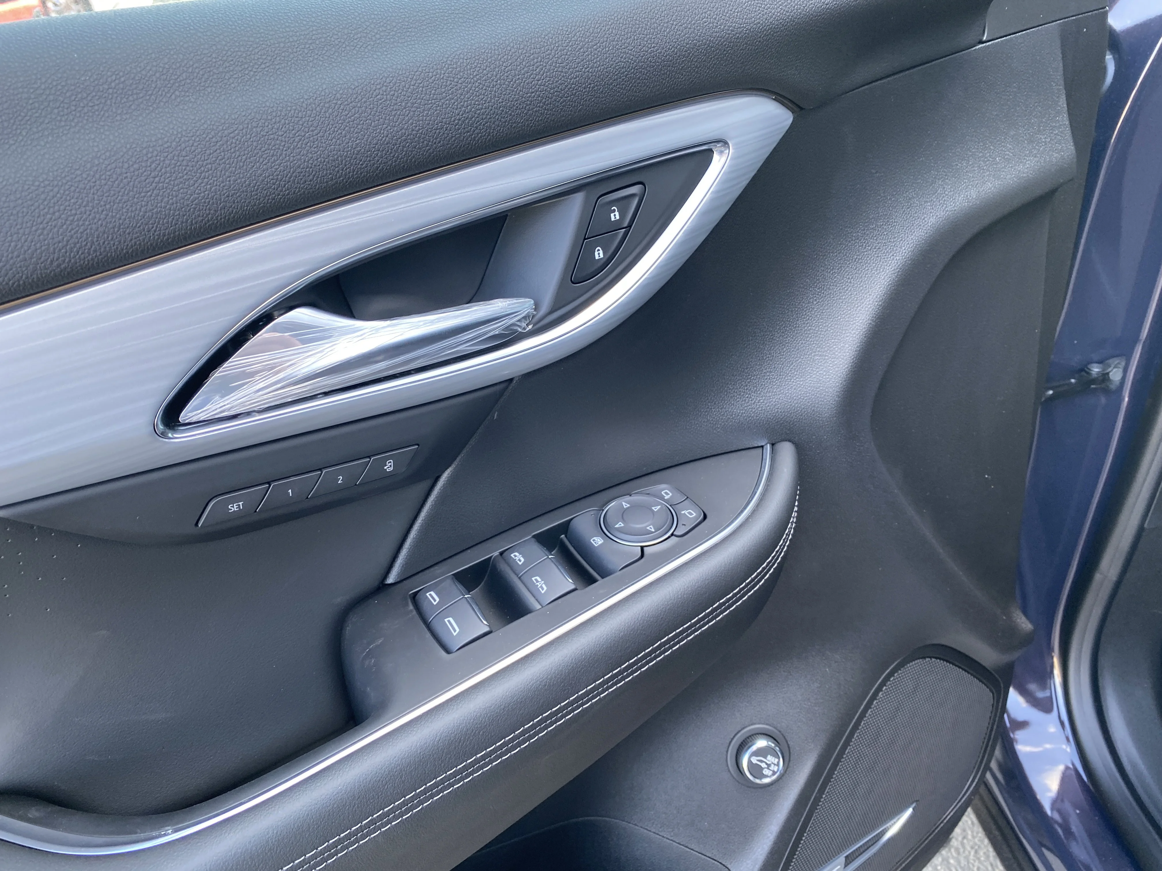 New 2026 MIDNIGHT OPAL Buick Avenir image 26