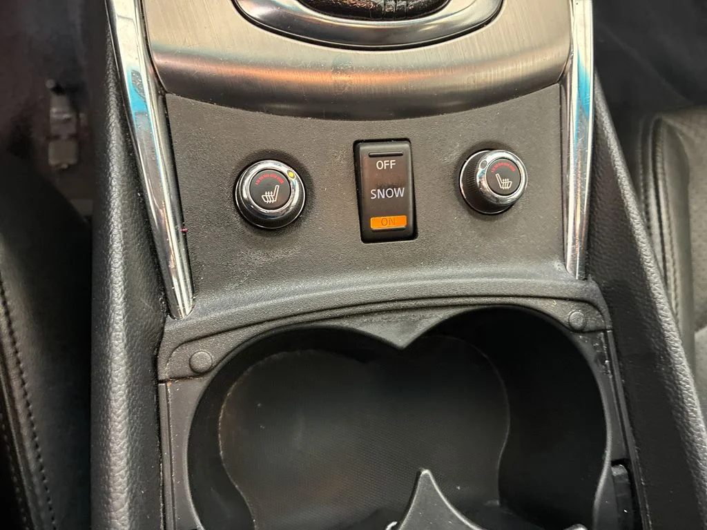 2011 INFINITI G Sedan - Photo 25