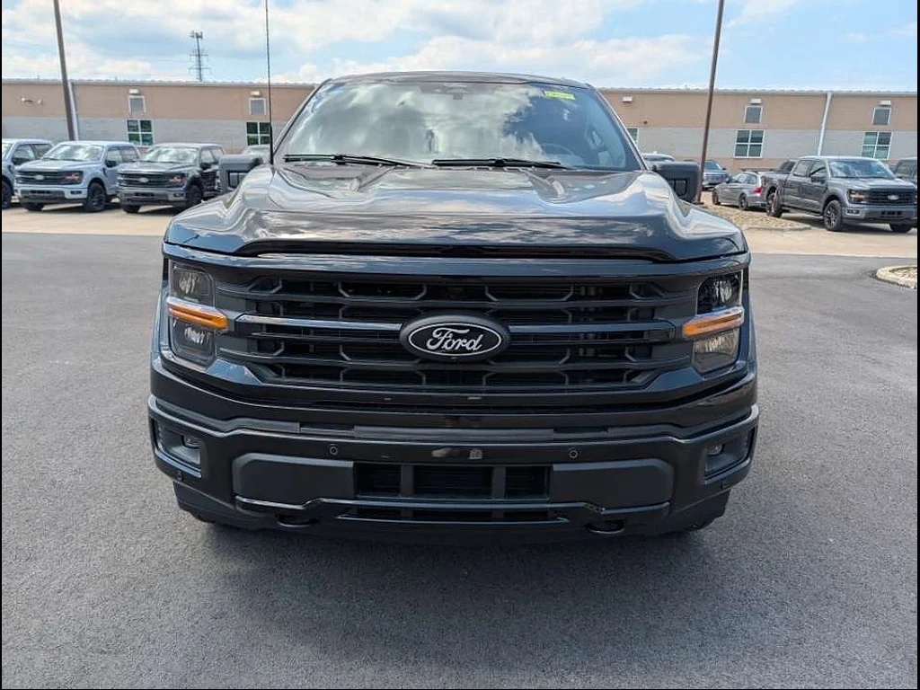 New 2026 Agate Black Metallic Ford XLT image 2