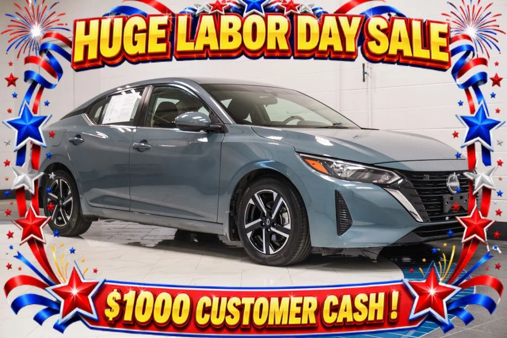 Used 2025 Gray Nissan SV image 5