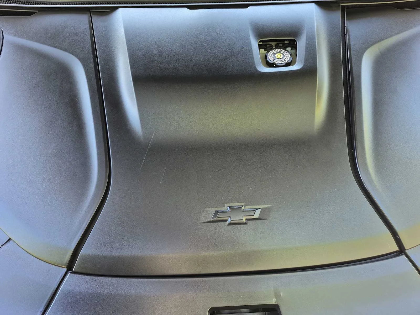 Used 2024 Summit White Chevrolet eAWD LT image 13