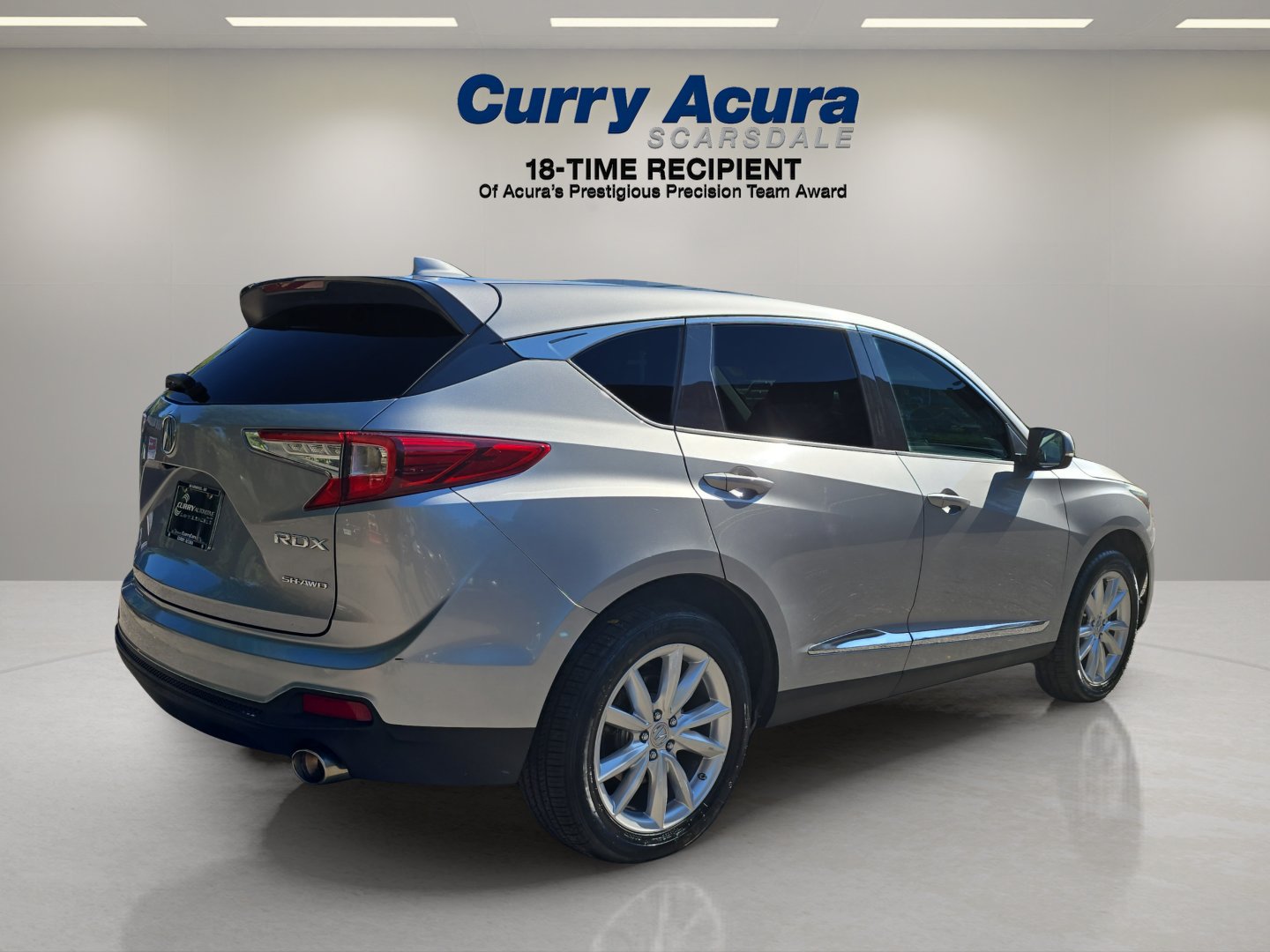 Used 2019 Silver Acura SH-AWD image 5