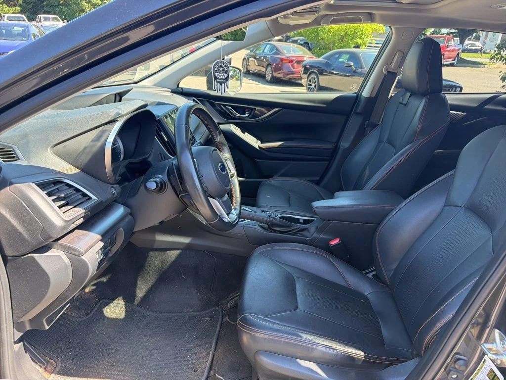 Used 2019 Gray Subaru 2.0i Limited image 9