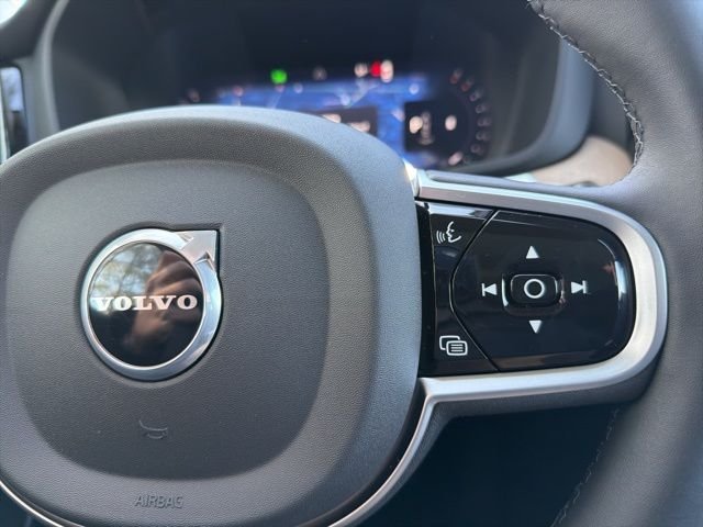 New 2026 Vapour Grey Volvo Plus image 24