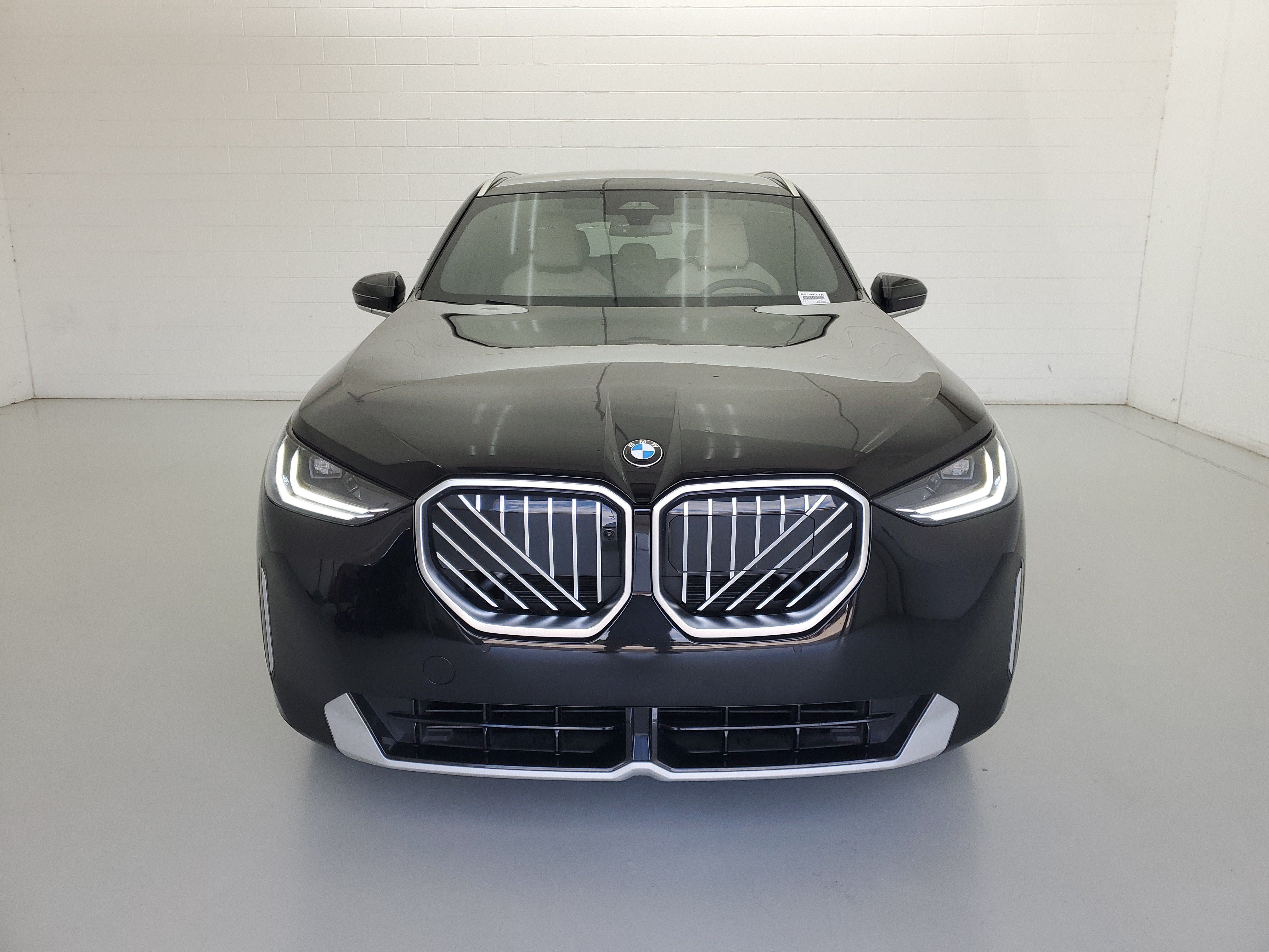 Used 2025 Black Sapphire Metallic BMW 30 xDrive image 3