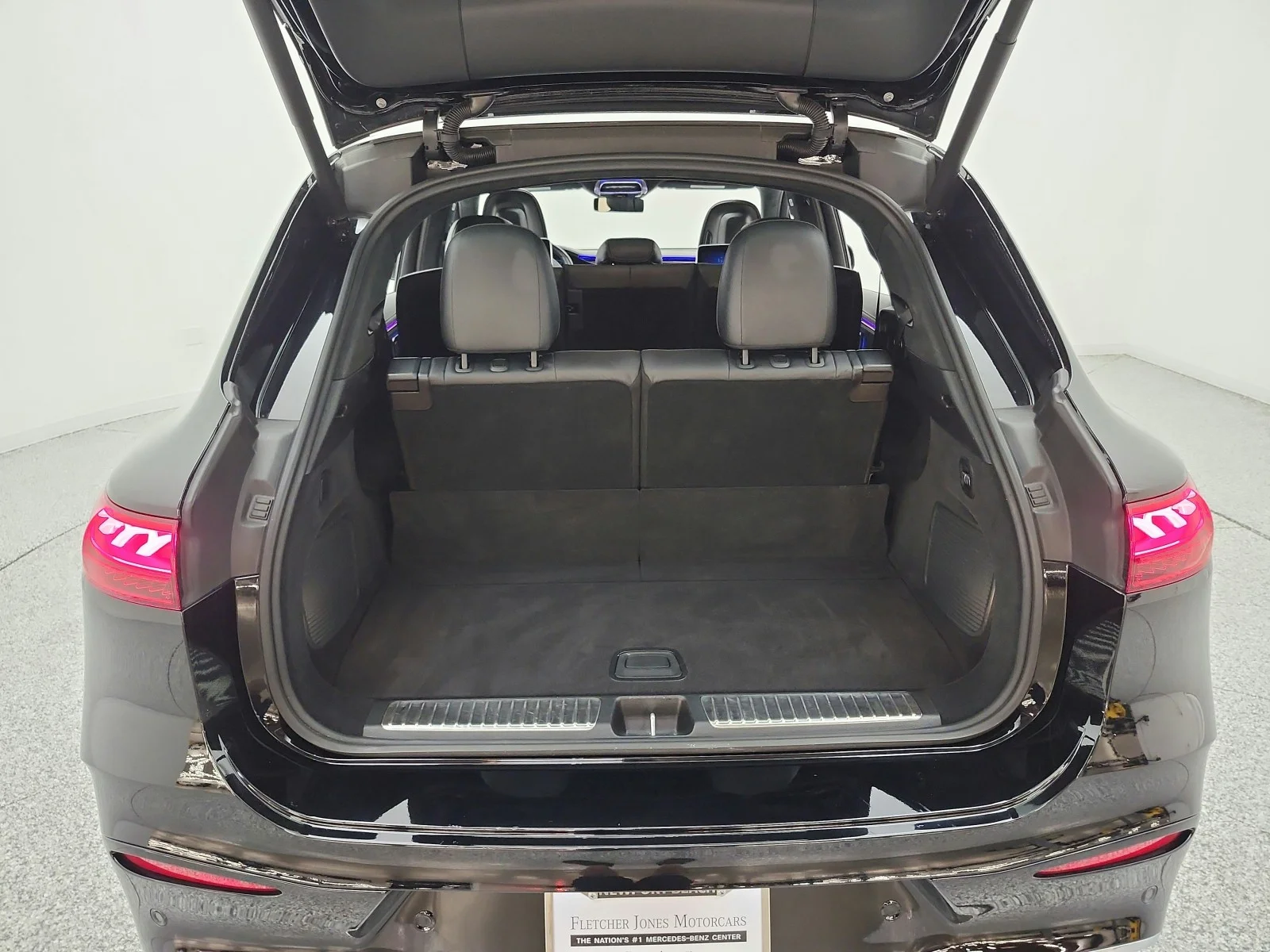Certified Used 2023 Black Mercedes-Benz EQS 580 4MATIC® SUV image 20