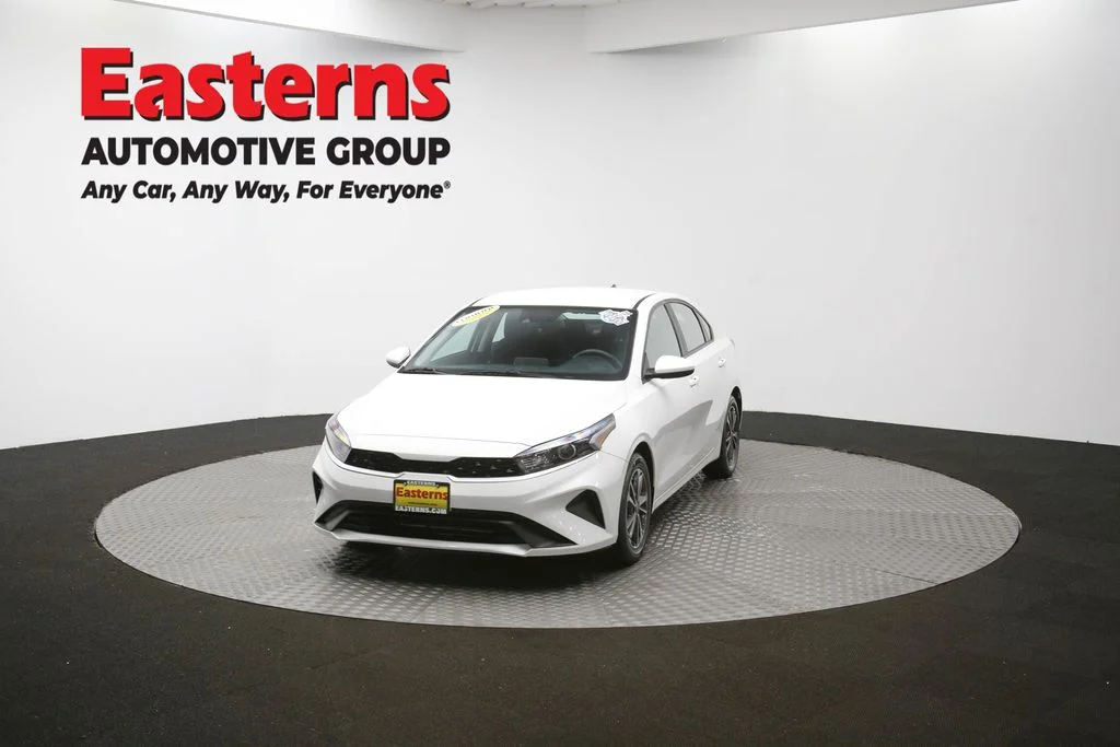 Used 2023 White Kia LXS image 53