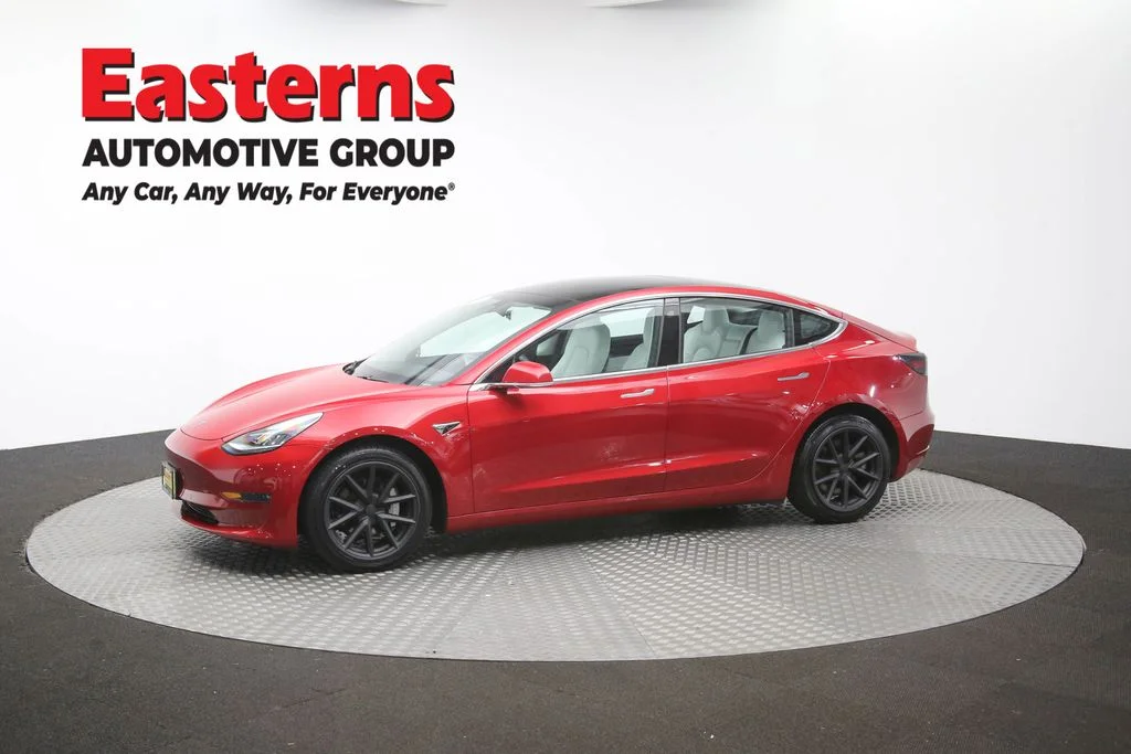 Used 2018 Red Tesla Long Range image 55