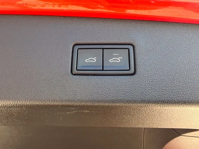 Used 2019 Red Volkswagen 2.0T SEL Premium image 36