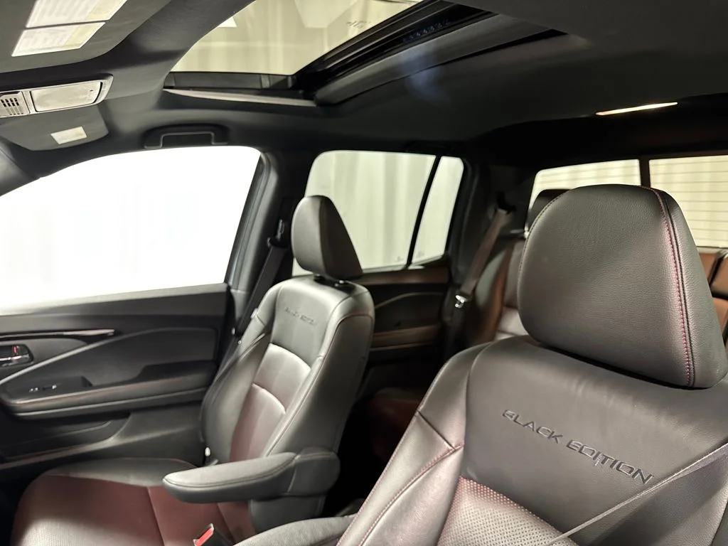 2023 Honda Ridgeline Black Edition - Photo 24