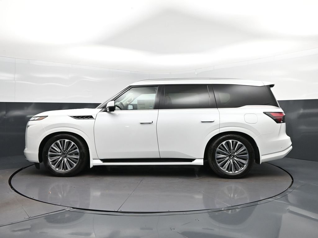 New 2027 RADIANT WHITE INFINITI Luxe 2WD image 4