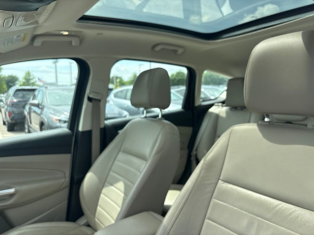 Used 2013 White Ford SEL image 5