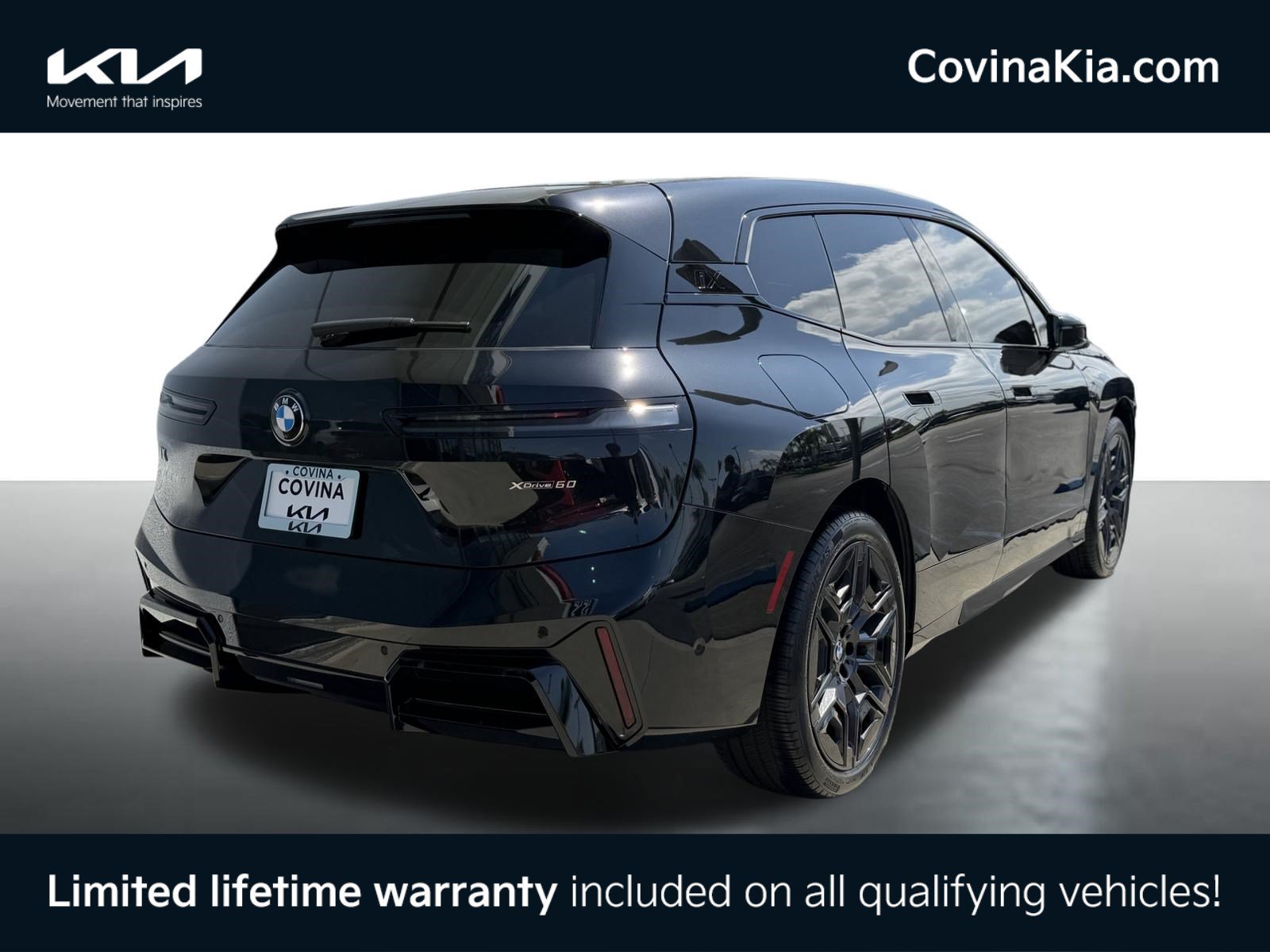Used 2026 Black Sapphire Metallic BMW xDrive60 image 5