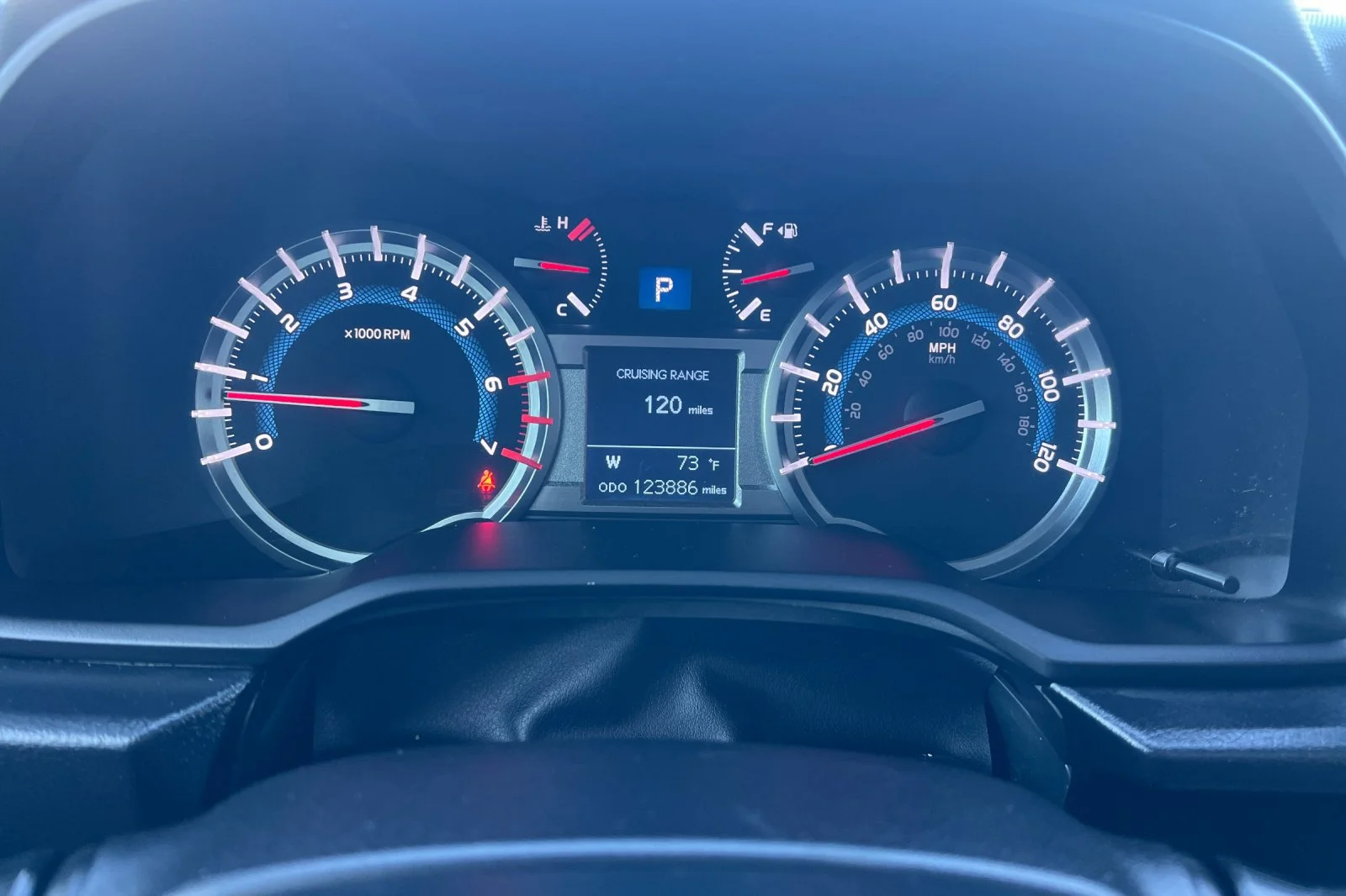 Used 2018 Super White Toyota SR5 Premium image 26