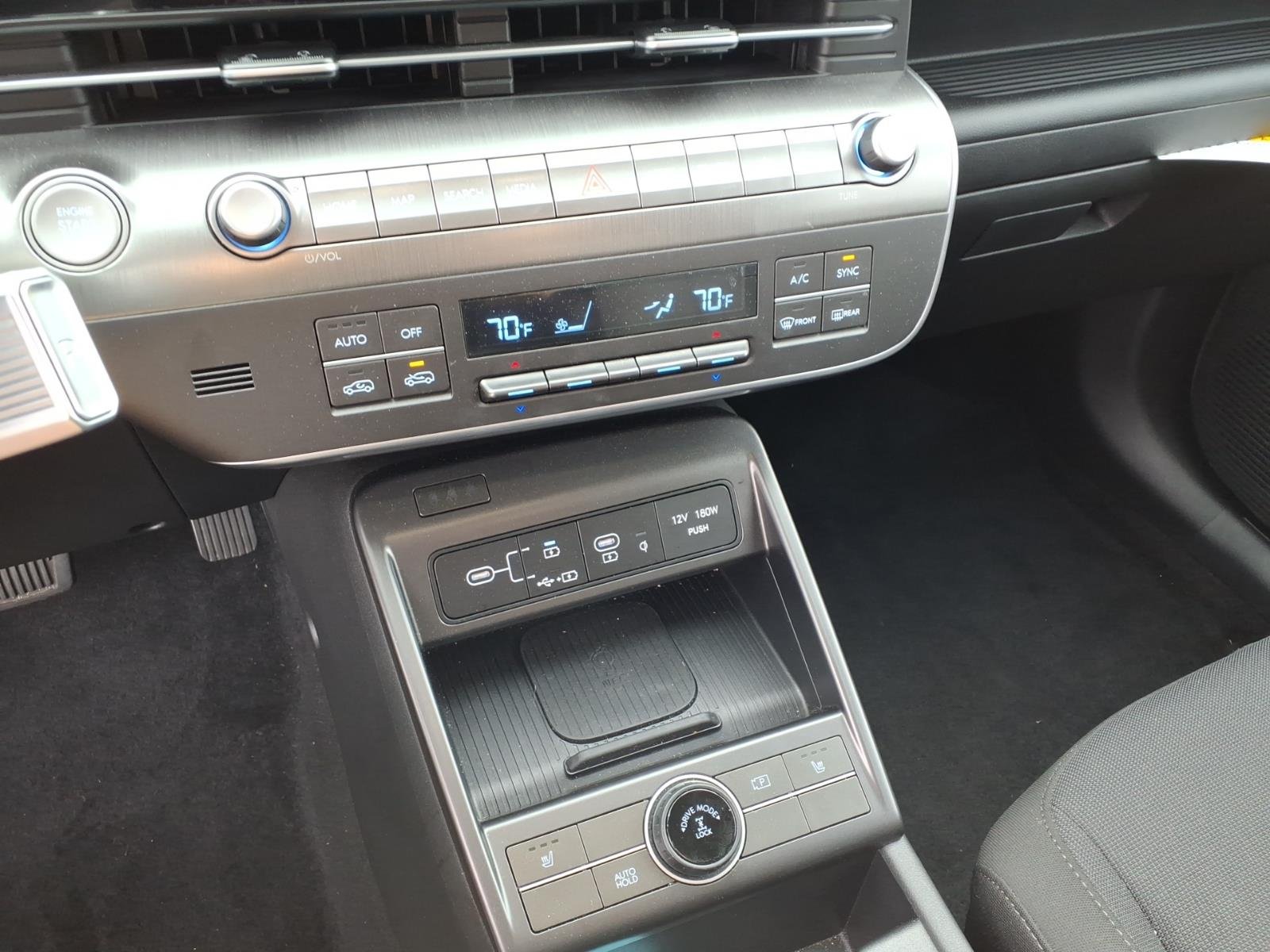 2025 Hyundai Kona SEL Convenience - Photo 9