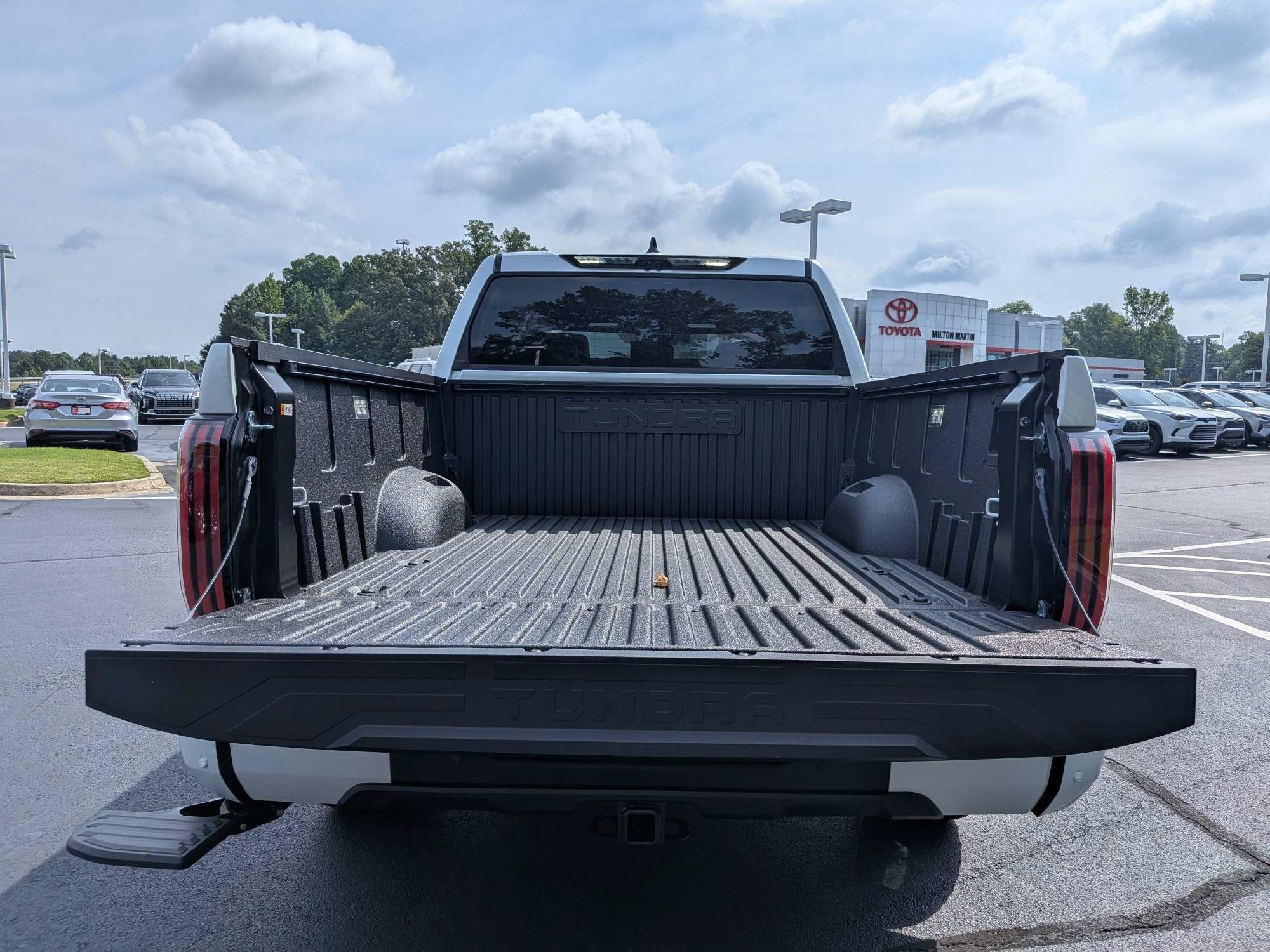 2026 Toyota Tundra Platinum - Photo 11