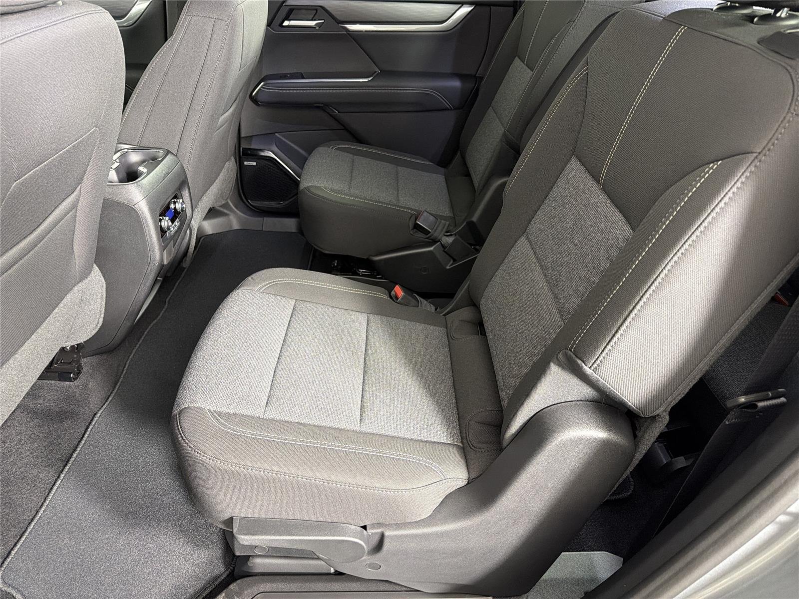 2026 GMC Acadia Elevation - Photo 20