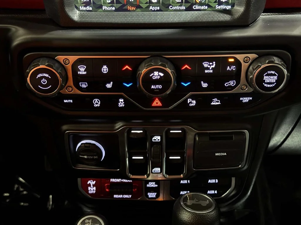 Used 2021 Black Jeep Unlimited Rubicon image 18