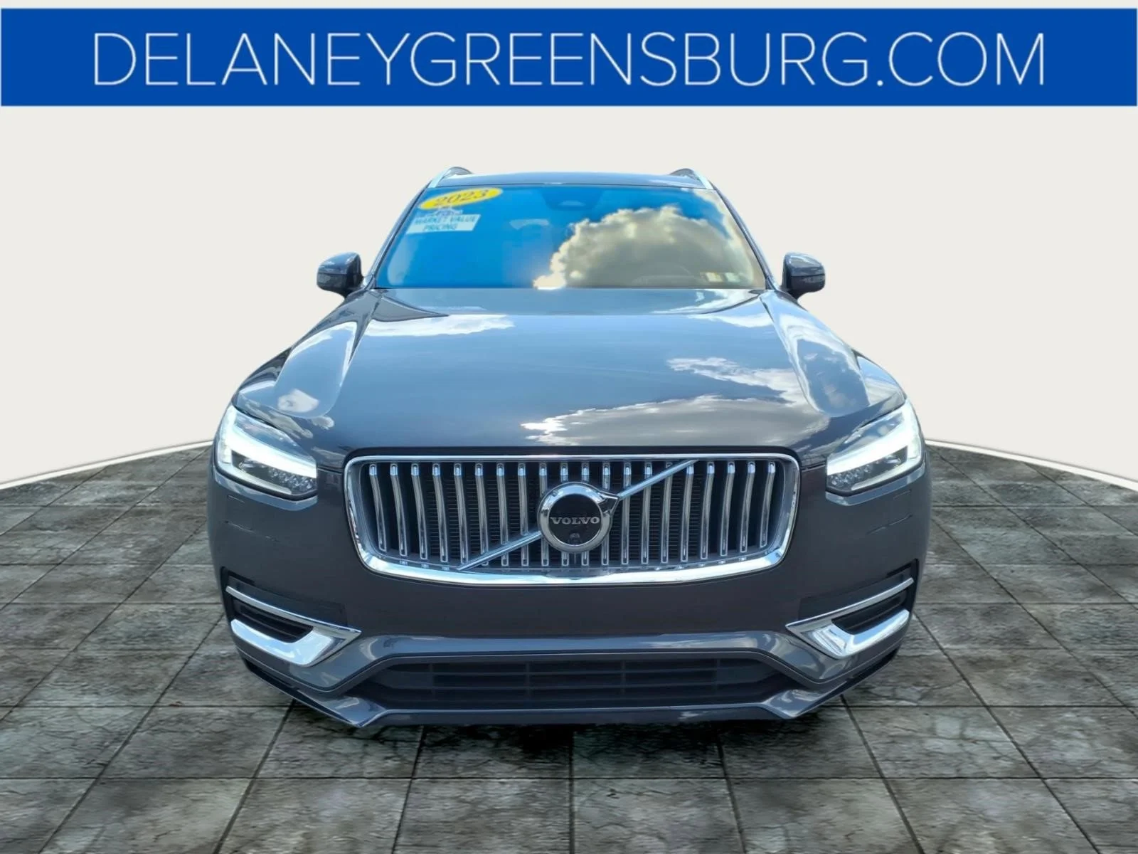 Used 2023 Platinum Gray Metallic Volvo Ultimate image 8