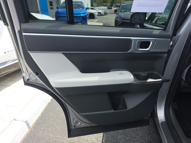 2025 Hyundai Santa Fe SE - Photo 28