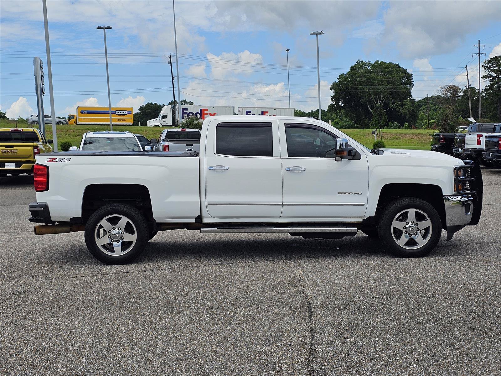 Used 2019 Summit White Chevrolet LTZ image 8