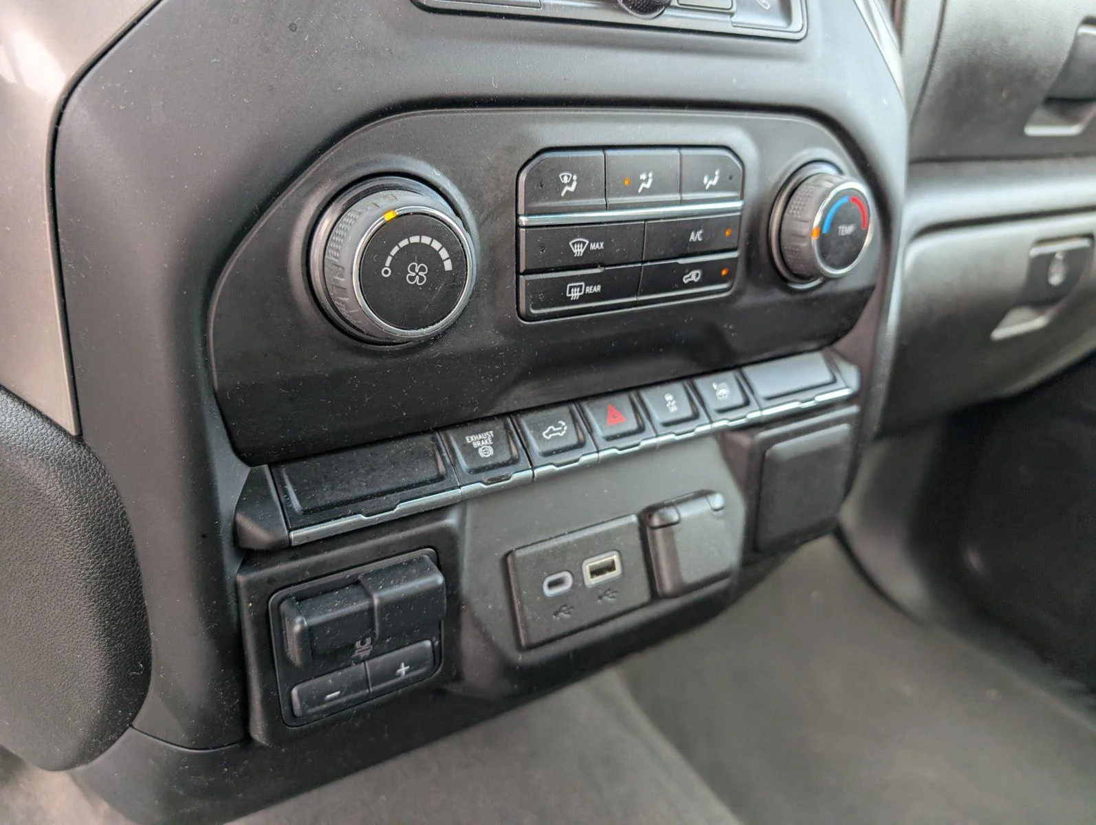 Used 2023 Black Chevrolet Custom image 20