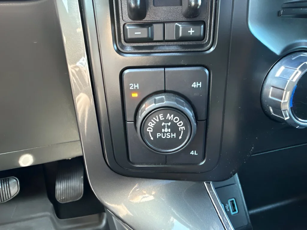 Used 2023 Black Ford XLT image 20